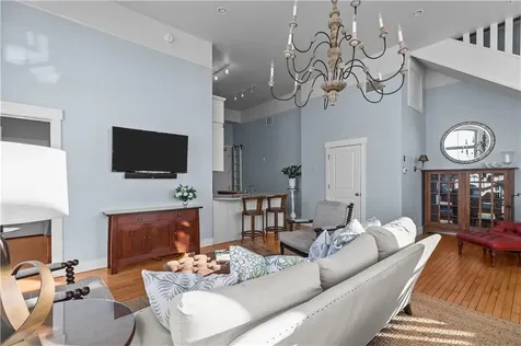 426 Spring Street Newport RI 02840