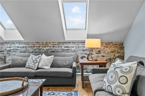 426 Spring Street Newport RI 02840