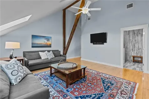 426 Spring Street Newport RI 02840