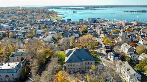 426 Spring Street Newport RI 02840