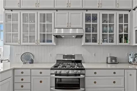 426 Spring Street Newport RI 02840