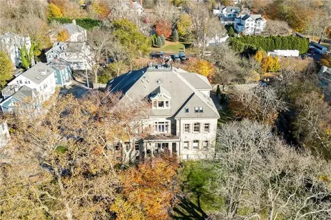 426 Spring Street Newport RI 02840