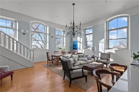 426 Spring Street Newport RI 02840