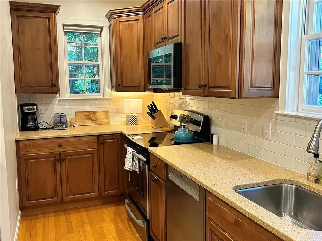 7 Clay Street Newport RI 02840