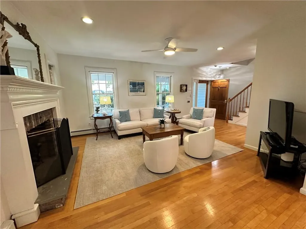 7 Clay Street Newport RI 02840