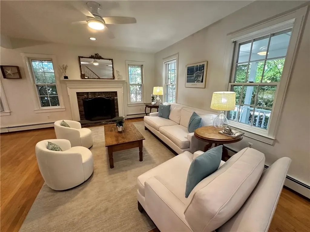 7 Clay Street Newport RI 02840
