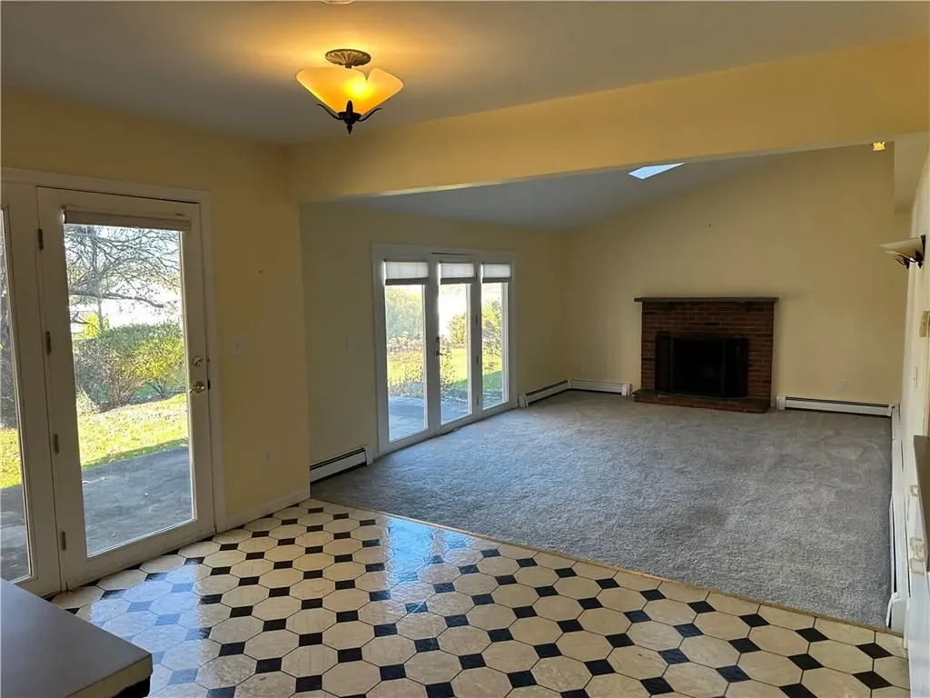 10 Bluegrass Drive Middletown RI 02842