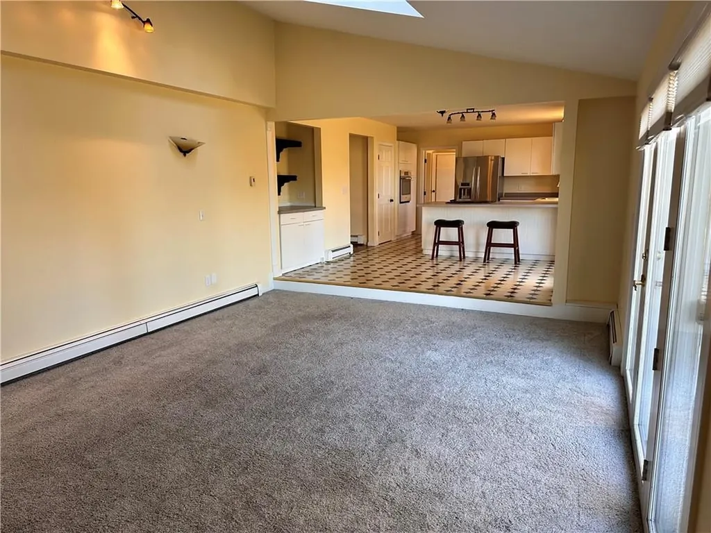 10 Bluegrass Drive Middletown RI 02842