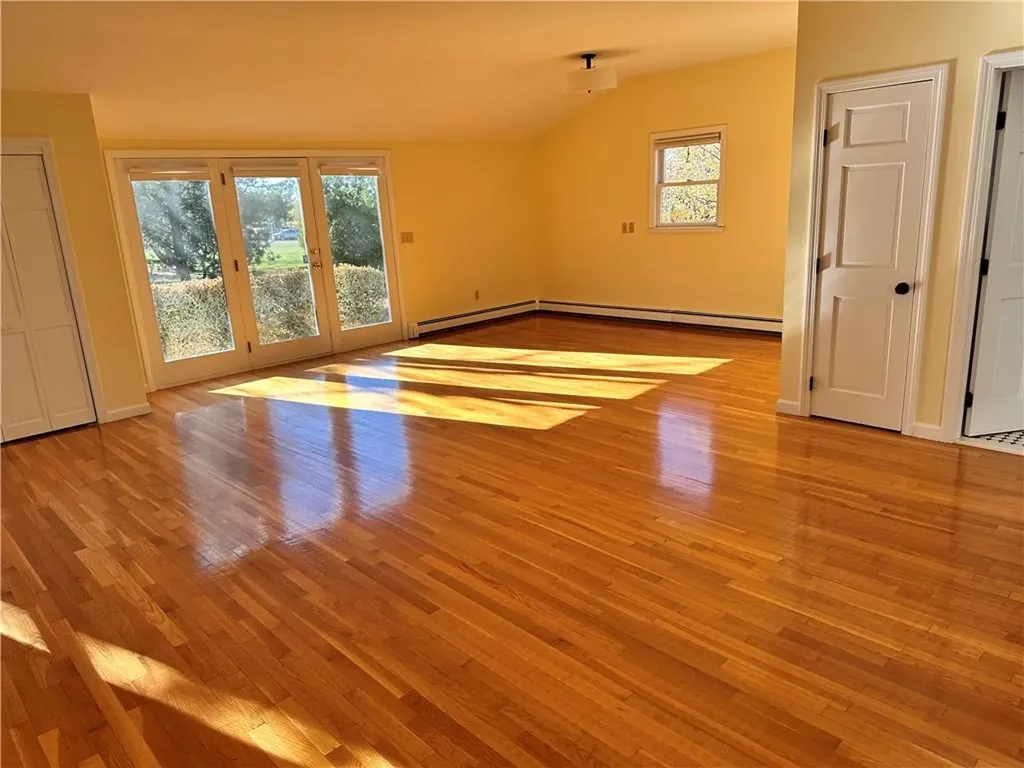 10 Bluegrass Drive Middletown RI 02842