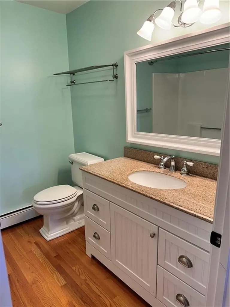 10 Bluegrass Drive Middletown RI 02842