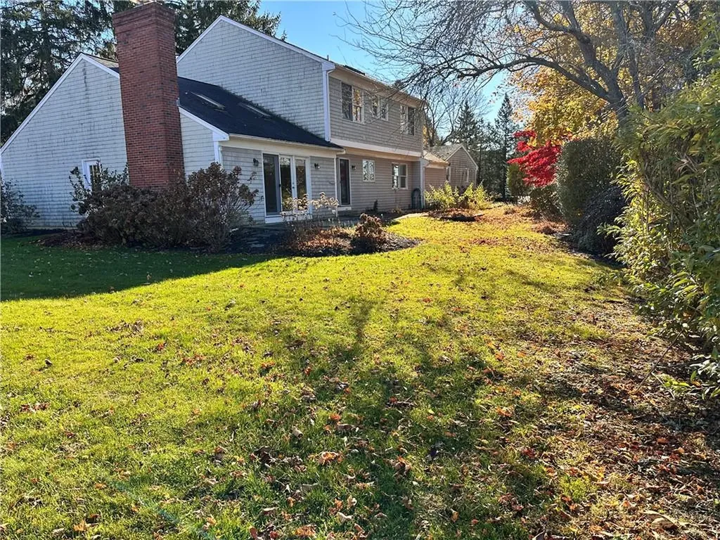 10 Bluegrass Drive Middletown RI 02842