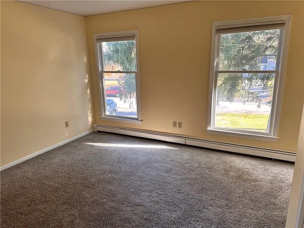 10 Bluegrass Drive Middletown RI 02842
