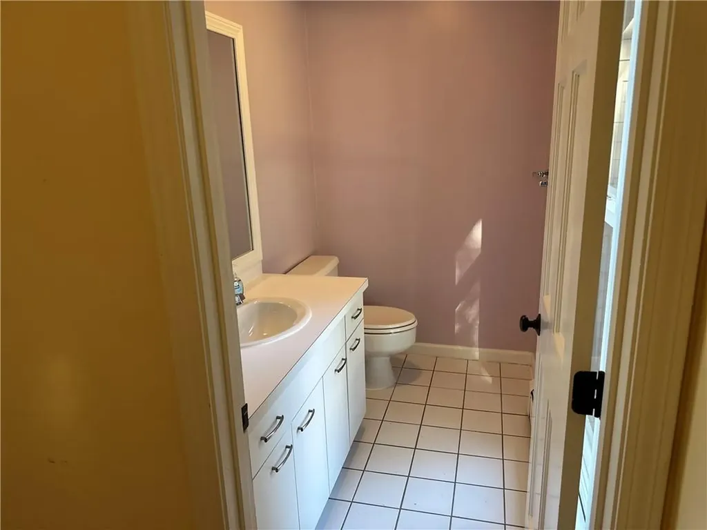10 Bluegrass Drive Middletown RI 02842