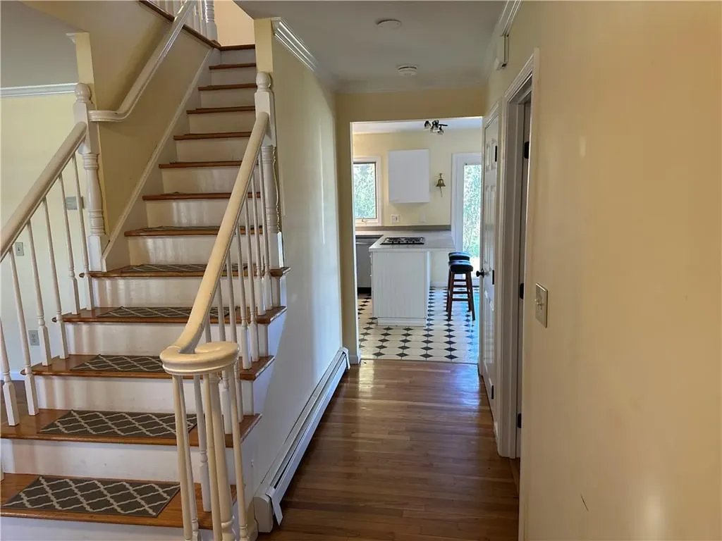 10 Bluegrass Drive Middletown RI 02842