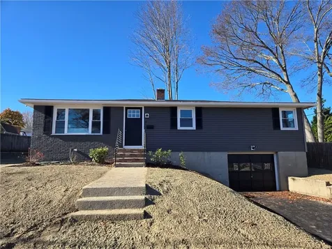 6 Carl Avenue North Providence RI 02904