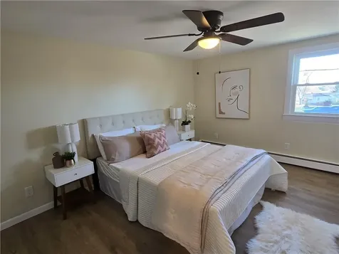 6 Carl Avenue North Providence RI 02904