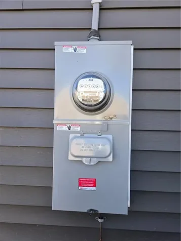 6 Carl Avenue North Providence RI 02904