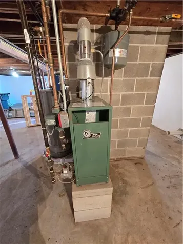 6 Carl Avenue North Providence RI 02904