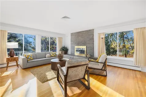 2232 Boston Neck Road North Kingstown RI 02874