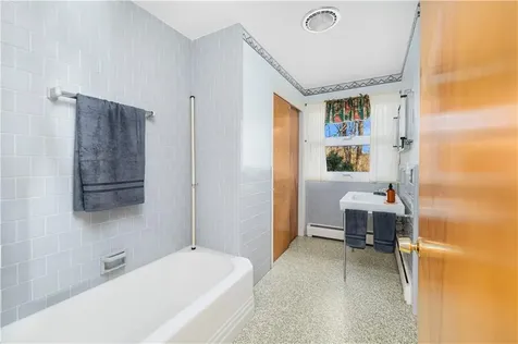 2232 Boston Neck Road North Kingstown RI 02874