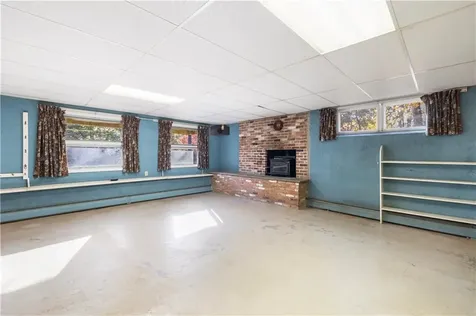 2232 Boston Neck Road North Kingstown RI 02874