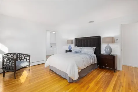 2232 Boston Neck Road North Kingstown RI 02874