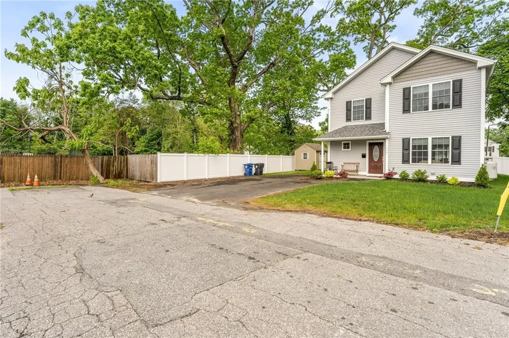 113 Van Zandt Avenue Warwick RI 02889