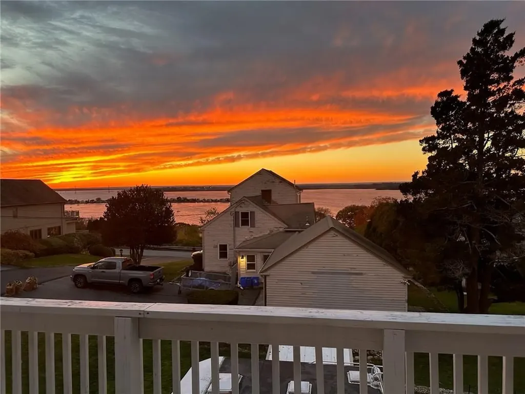 98 Hobson Avenue Tiverton RI 02878