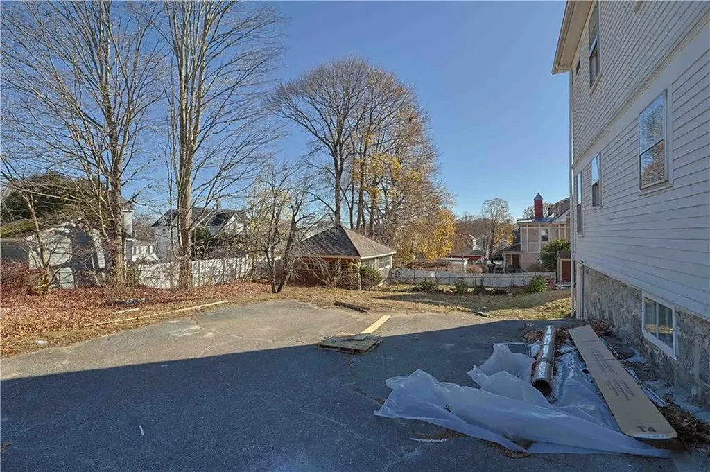 453 Summer Street Woonsocket RI 02895
