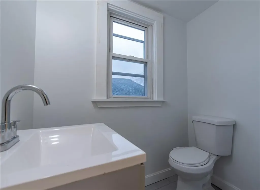 34 36 Cliffdale Avenue Cranston RI 02905-1107
