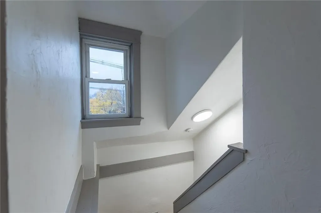 34 36 Cliffdale Avenue Cranston RI 02905-1107