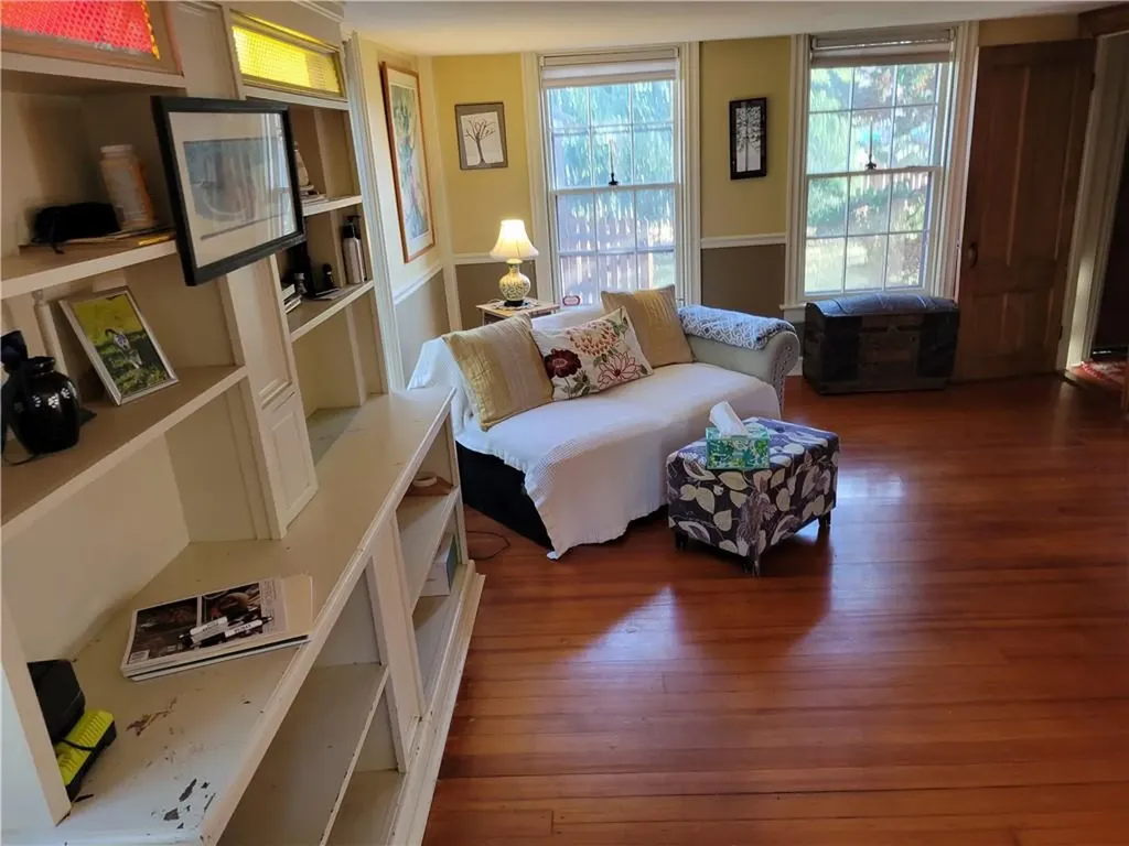 787 Willett Avenue East Providence RI 02915