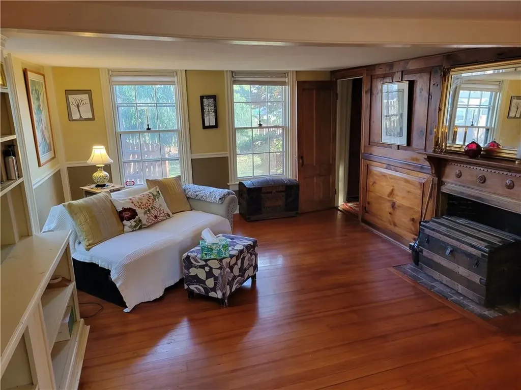 787 Willett Avenue East Providence RI 02915