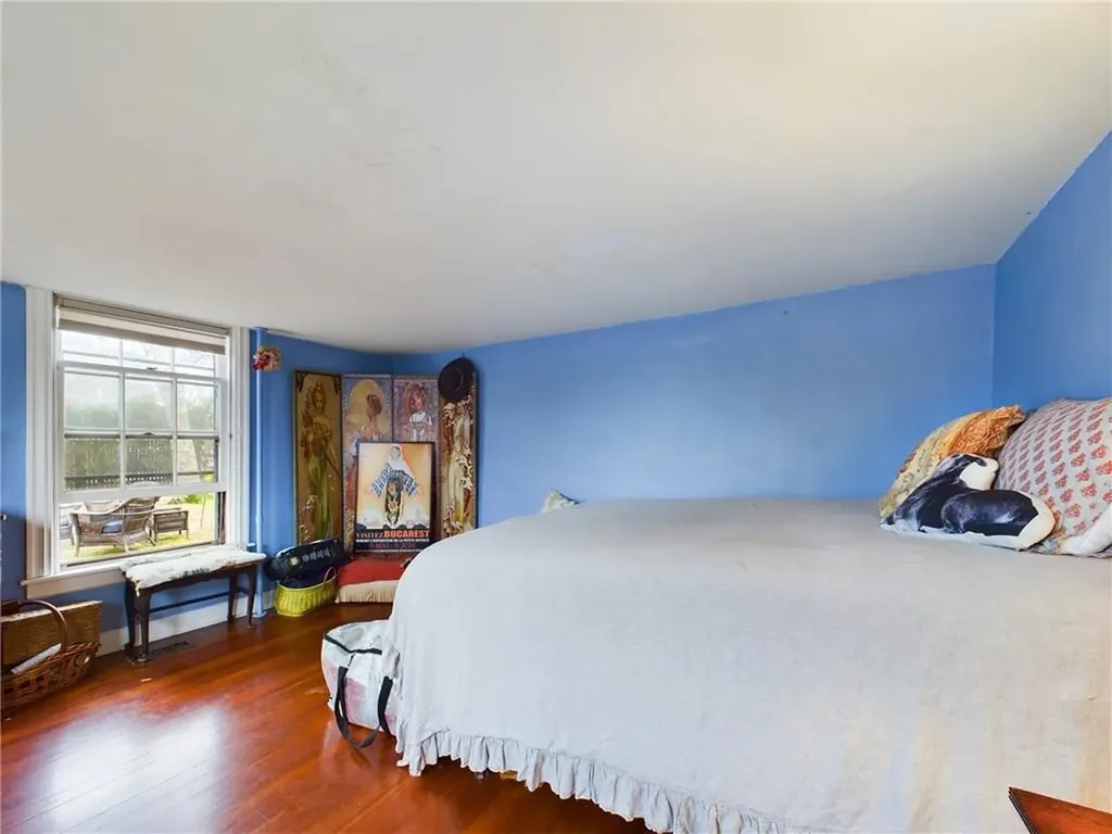 787 Willett Avenue East Providence RI 02915