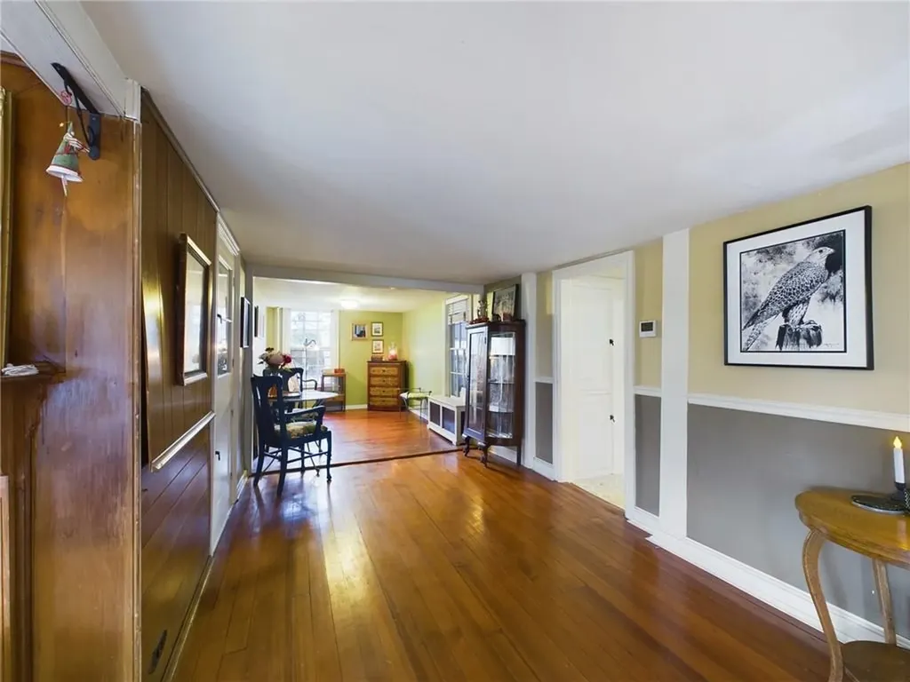 787 Willett Avenue East Providence RI 02915