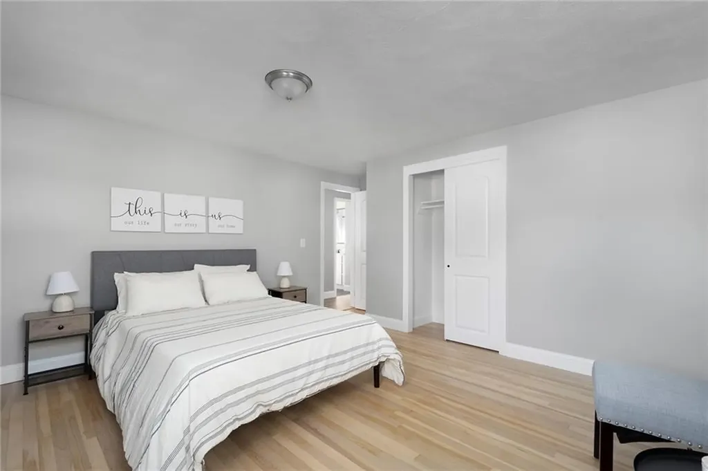 194 E View Avenue Cranston RI 02920