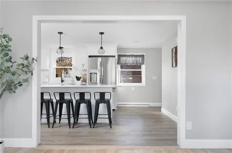 194 E View Avenue Cranston RI 02920