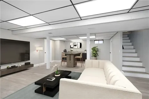 194 E View Avenue Cranston RI 02920