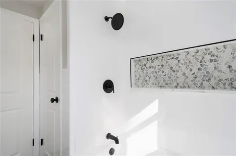 194 E View Avenue Cranston RI 02920