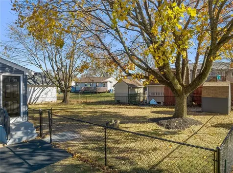 194 E View Avenue Cranston RI 02920