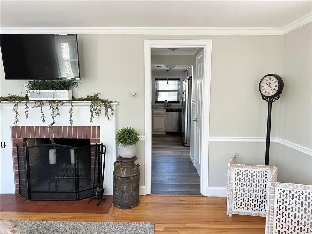 466 Squantum Drive Warwick RI 02888