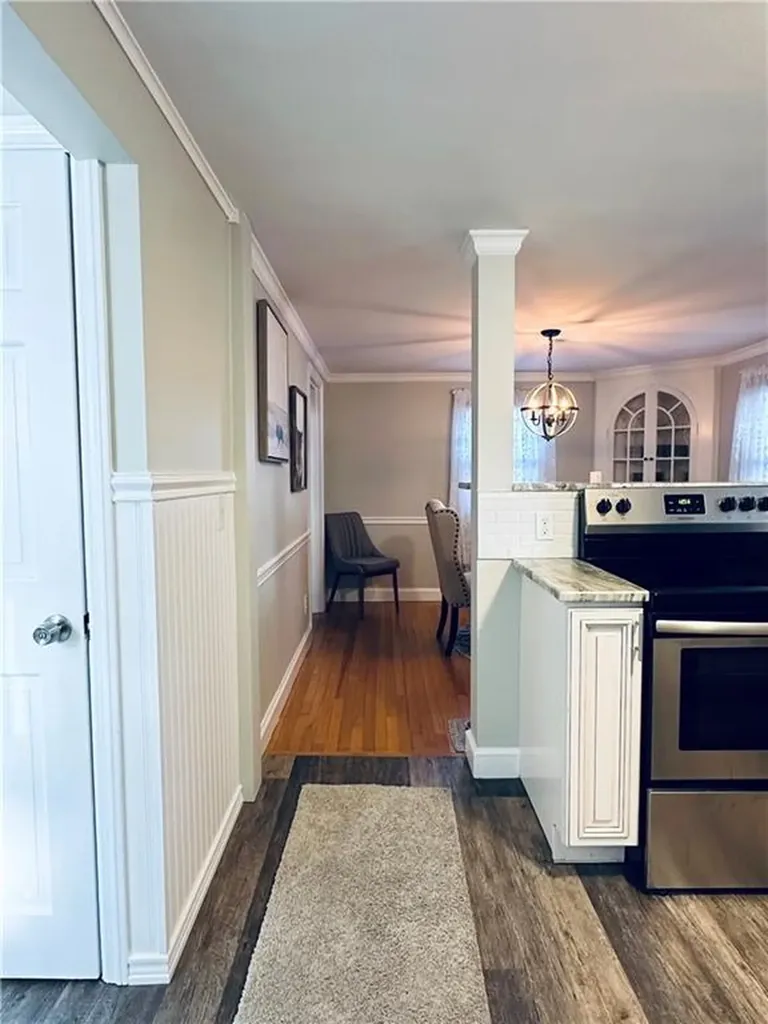 466 Squantum Drive Warwick RI 02888
