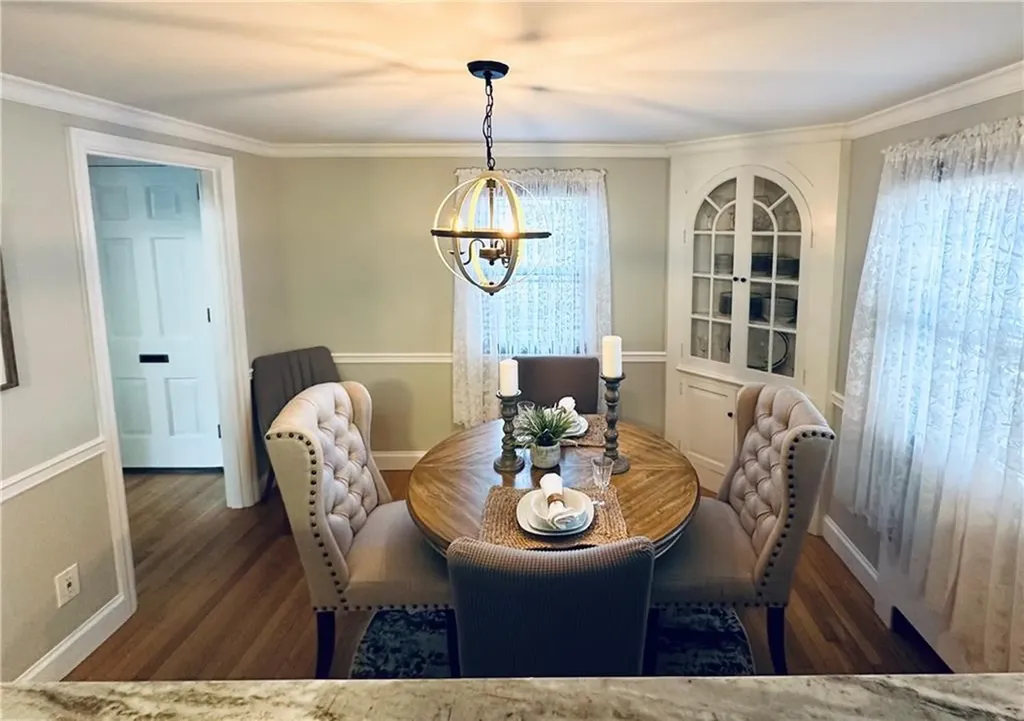 466 Squantum Drive Warwick RI 02888