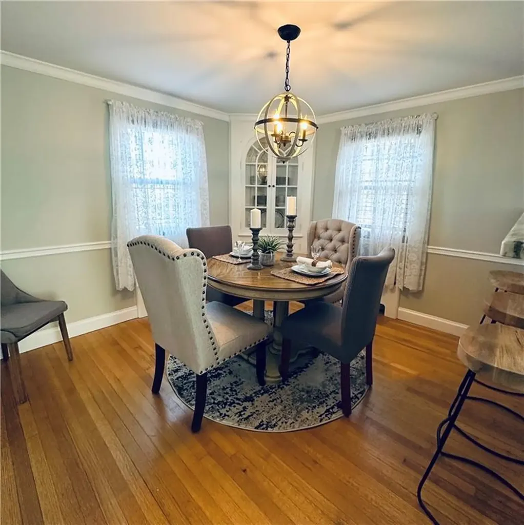 466 Squantum Drive Warwick RI 02888