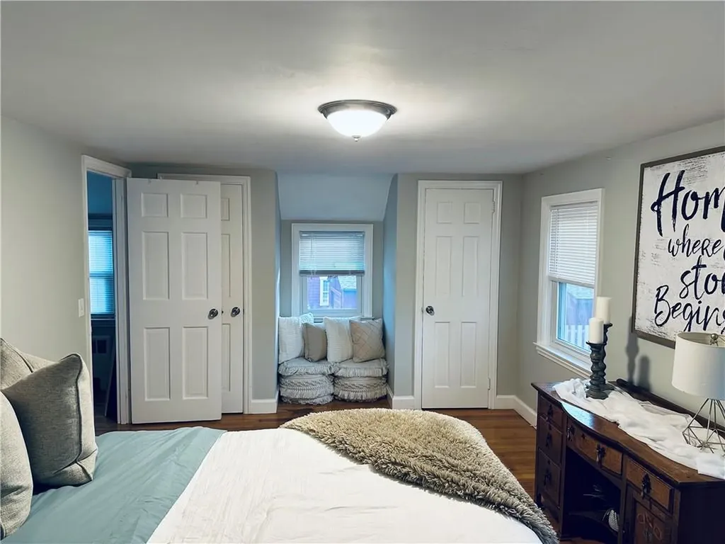 466 Squantum Drive Warwick RI 02888