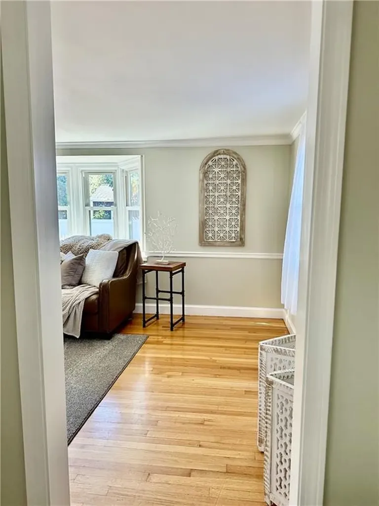 466 Squantum Drive Warwick RI 02888