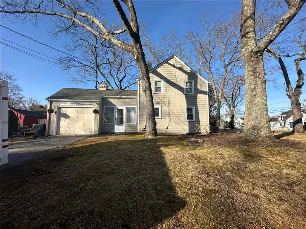 466 Squantum Drive Warwick RI 02888