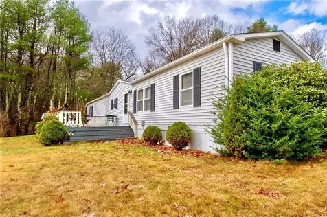 31 Cantaberry Lane Coventry RI 02816