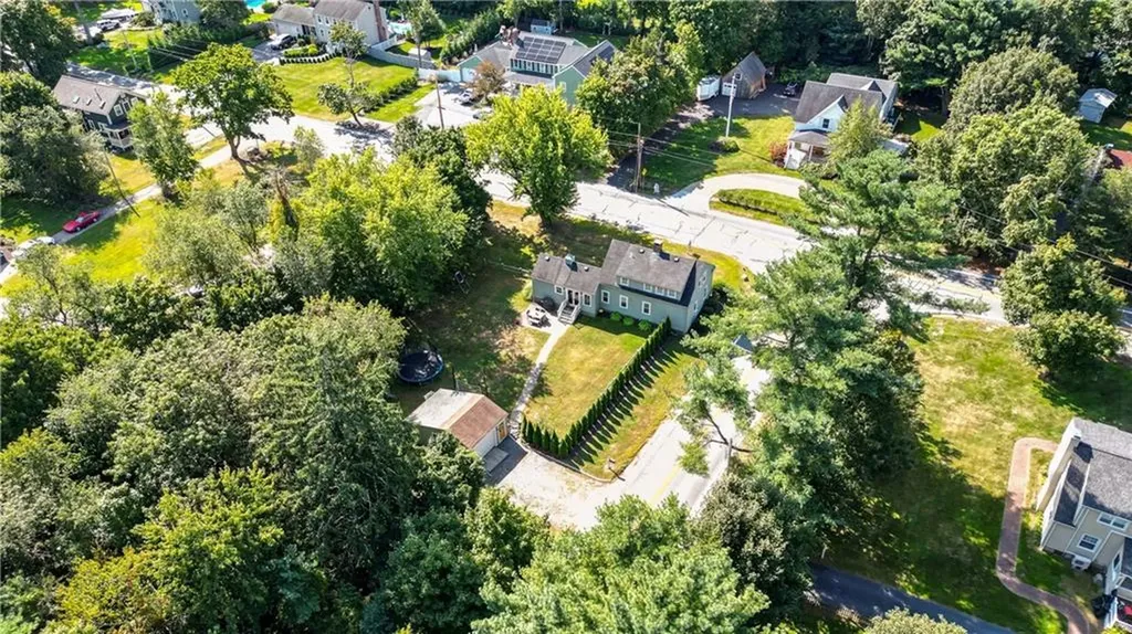 487 Sowams Road Barrington RI 02806