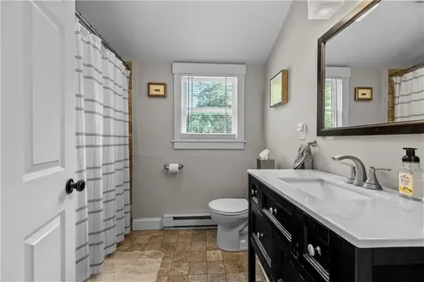 487 Sowams Road Barrington RI 02806